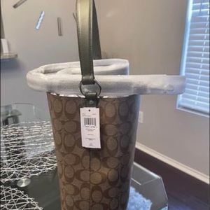 Coach Signature Town Bucket Bag -